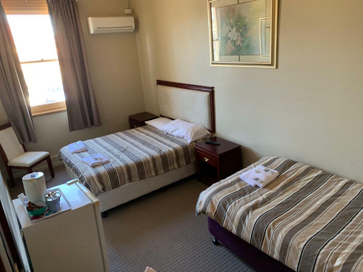 Great Western Hotel Orange Bagian luar foto